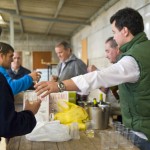 TRAS LA TIRADA BODEGAS VALDOVINOS OFRECIO UNA DEGUSTACION